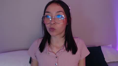 Snapshot of amelie_bss chatting on 02.10.25 Amelie online show from 02.10.25