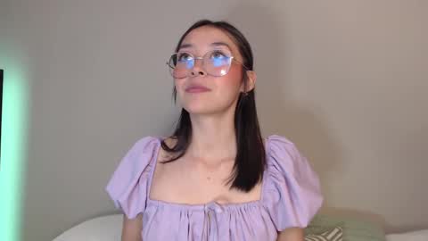 Snapshot of amelie_bss chatting on 02.18.25 Amelie online show from 02.18.25