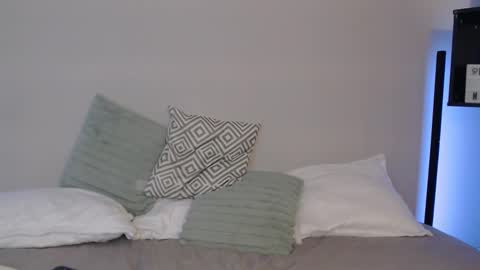 Snapshot of amelie_bss chatting on 02.19.25 Amelie online show from 02.19.25