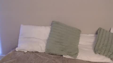 Snapshot of amelie_bss chatting on 02.20.25 Amelie online show from 02.20.25