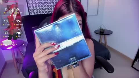 Snapshot of amelie_furtado chatting on 05.11.26 amelie online show from 05.11.26