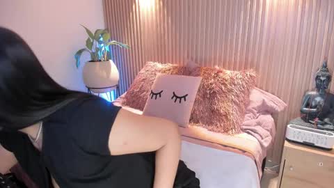 Snapshot of amelie_x chatting on 11.20.25 Amelie online show from 11.20.25