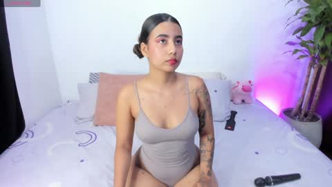 Amelie  online show from 01.14.25