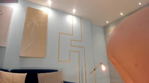 Snapshot of ameliegraham chatting on 12.28.24 Amelie Graham online show from 12.28.24