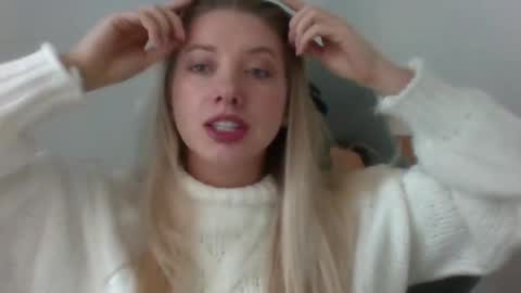 Amelie online show from 12.23.24