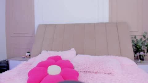 Amelia online show from 04.19.26