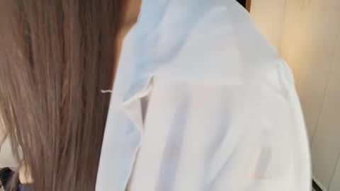 Snapshot of ameliie_saenz chatting on 09.27.25 Ameli online show from 09.27.25