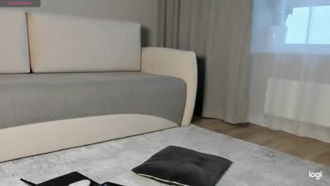 Amelina Love online show from 11.14.25