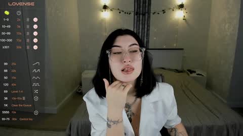 Snapshot of ameliya_sun chatting on 01.22.25 Aylin online show from 01.22.25