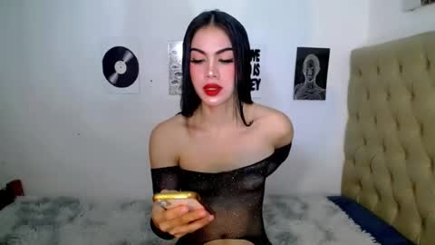 Snapshot of ameryhottie chatting on 07.15.26 ameryhottie online show from 07.15.26