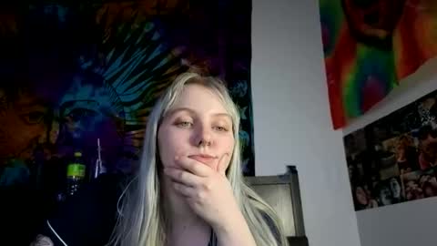 Snapshot of amethystmoon18 chatting on 05.30.26 amethystmoon18 online show from 05.30.26