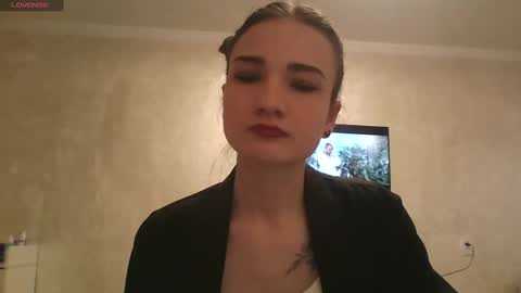 Julia  online show from 03.06.25