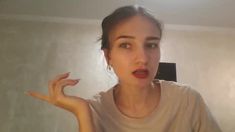 Julia  online show from 09.15.25