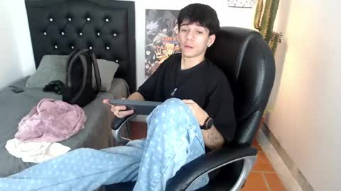 Snapshot of amethystshadow chatting on 05.23.26 amethystshadow online show from 05.23.26