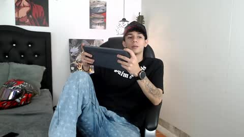 Snapshot of amethystshadow chatting on 05.27.26 amethystshadow online show from 05.27.26
