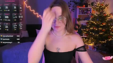 Hi-hi I am Kate welcome to my sexy room online show from 12.29.24