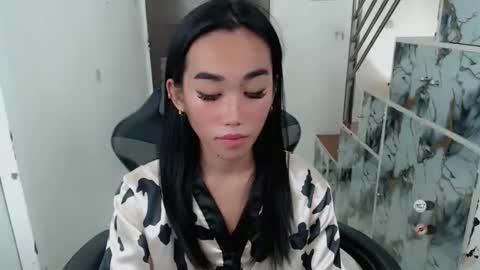 Snapshot of ami_lewis chatting on 02.05.26 JOANNA online show from 02.05.26