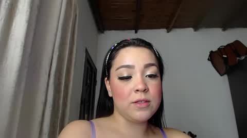 Snapshot of ami_rosee chatting on 12.12.24 ami_rosee online show from 12.12.24