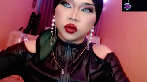 Queen Mireska online show from 03.13.26