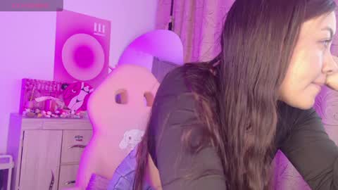 Snapshot of amicuper chatting on 05.12.26 Amy online show from 05.12.26