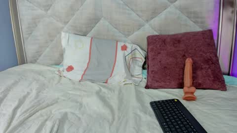 Call me Amy  online show from 04.04.26