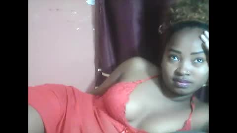 Snapshot of amielle_01 chatting on 04.29.26 amielle_01 online show from 04.29.26