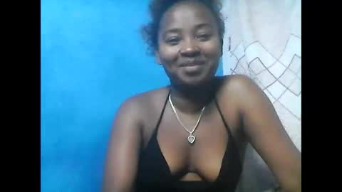 Snapshot of amielle_01 chatting on 05.11.26 amielle_01 online show from 05.11.26