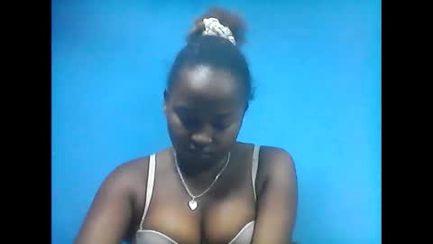 Snapshot of amielle_01 chatting on 05.22.26 amielle_01 online show from 05.22.26
