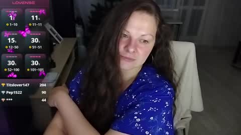 Snapshot of amilafran chatting on 05.31.26 Mila online show from 05.31.26