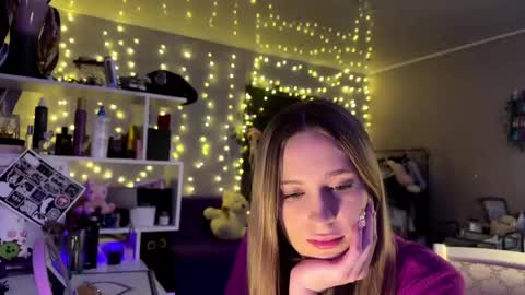 Snapshot of amily_sunray chatting on 02.28.26 Amily online show from 02.28.26