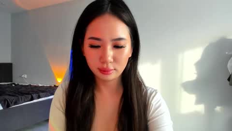 Amina online show from 02.15.26