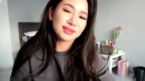 Amina online show from 03.14.26