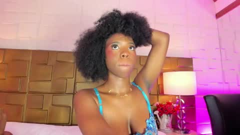 Snapshot of amirajones chatting on 05.24.26 amirajones online show from 05.24.26