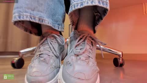 Snapshot of ammeliaa_ chatting on 10.15.25 Amelia online show from 10.15.25