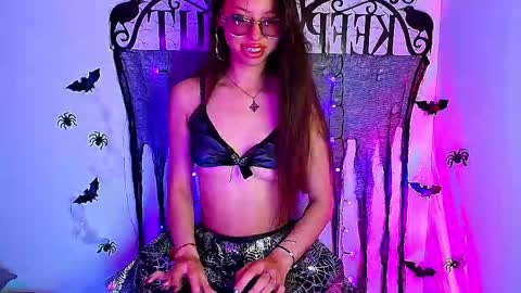 Snapshot of ammeliejoy chatting on 10.02.25 Ammelie online show from 10.02.25