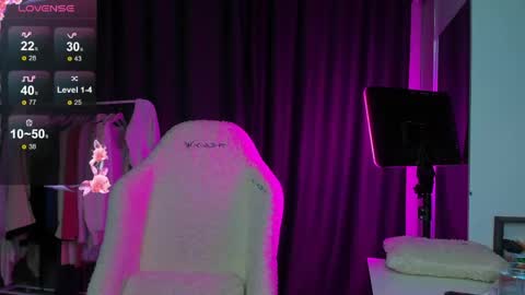 Snapshot of ammi_bliss chatting on 05.17.26 Ammi online show from 05.17.26