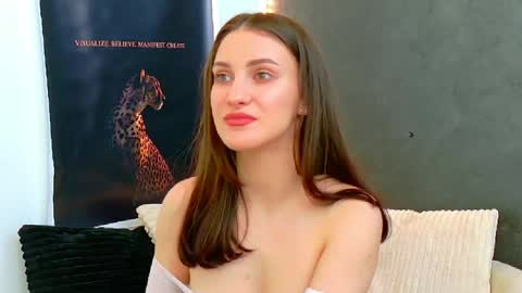 Amira online show from 04.07.26