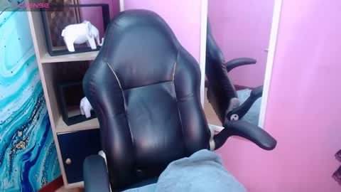 IM AMMY online show from 12.18.25