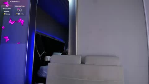 Snapshot of ammyjoness_ chatting on 03.01.26 Ammy Jones online show from 03.01.26