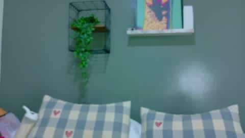 A M M Y  online show from 04.15.26