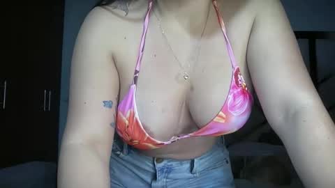 Snapshot of ammytylorxx chatting on 02.11.26 Ammy online show from 02.11.26