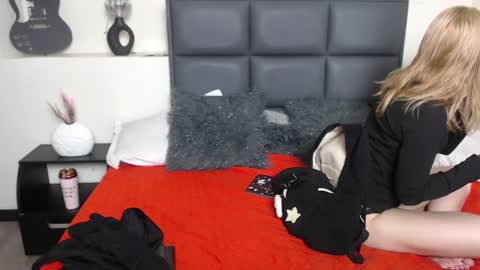 Amnesia online show from 09.20.25