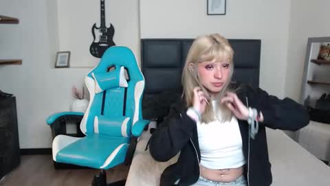 Amnesia online show from 11.19.25