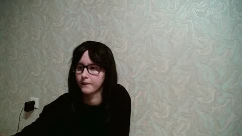 Snapshot of amomira chatting on 12.14.24 Amomira online show from 12.14.24