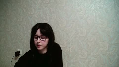 Snapshot of amomira chatting on 12.16.24 Amomira online show from 12.16.24