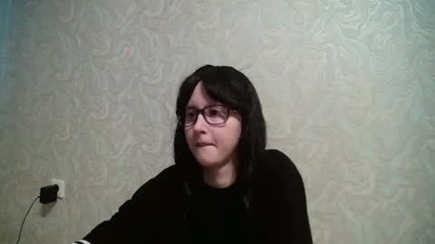 Snapshot of amomira chatting on 02.04.25 Amomira online show from 02.04.25