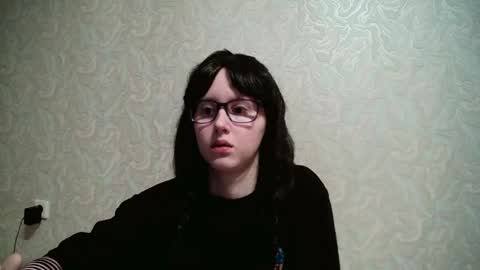 Snapshot of amomira chatting on 02.18.25 Amomira online show from 02.18.25