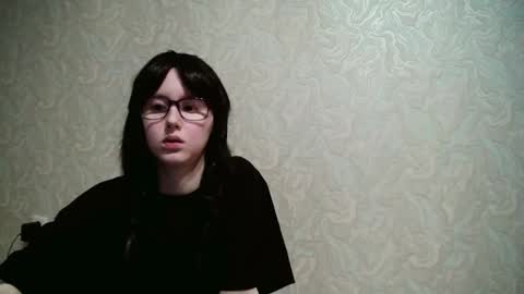 Snapshot of amomira chatting on 10.26.25 Amomira online show from 10.26.25