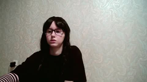 Snapshot of amomira chatting on 11.14.25 Amomira online show from 11.14.25