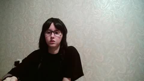 Snapshot of amomira chatting on 12.17.25 Amomira online show from 12.17.25